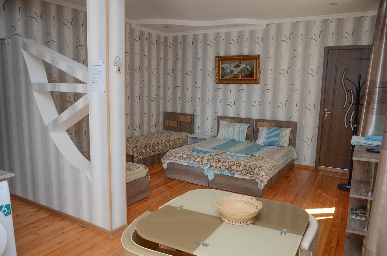 Kutaisi Best Guest House ภายนอก รูปภาพ